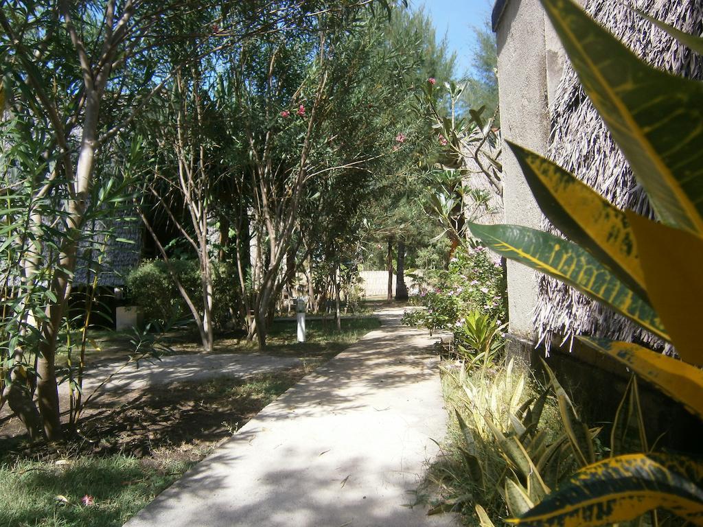 Gili Garden Bungalow Гили Мено Екстериор снимка